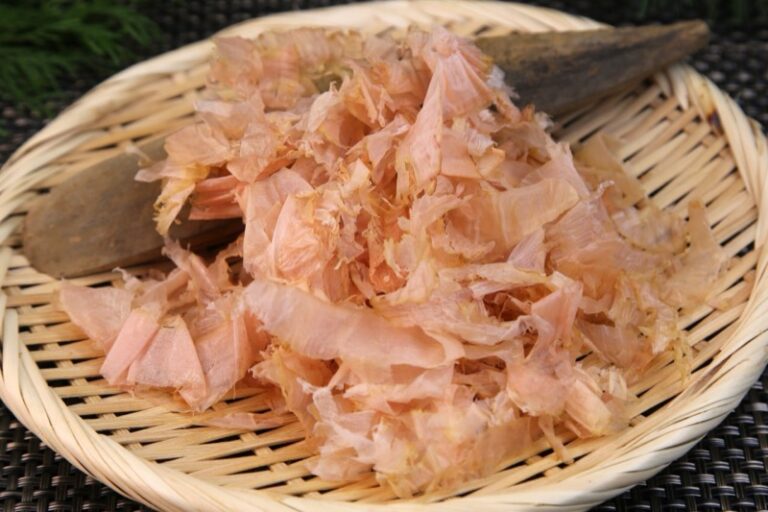 鰹節の保存方法|開封後は冷凍が最適!だしの取り置きとお弁当活用術も解説 | お弁当大辞典